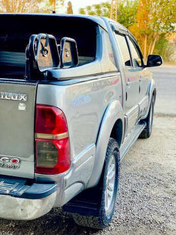 toyota-hilux-vego-2013-big-6