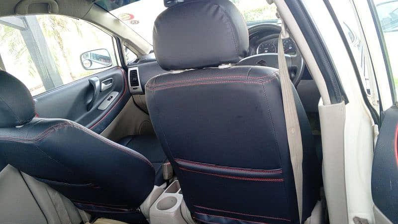 suzuki-liana-2006-big-9