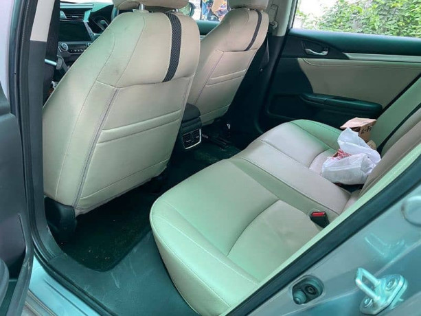 honda-civic-oriel-18-i-vtec-cvt-2021-big-7