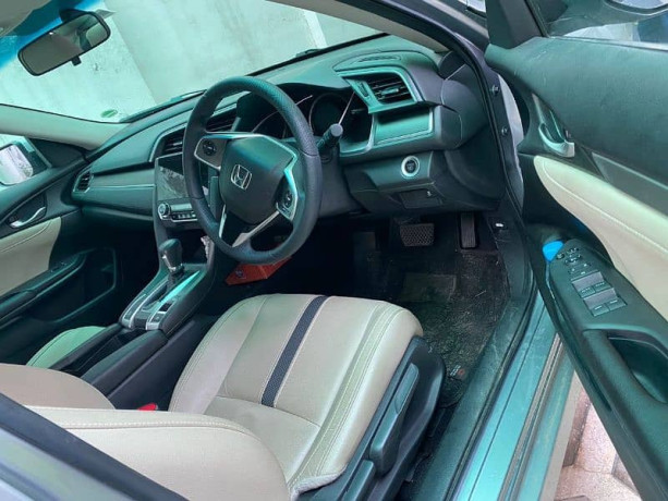 honda-civic-oriel-18-i-vtec-cvt-2021-big-6