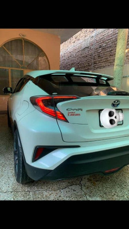 toyota-c-hr-2017-big-8