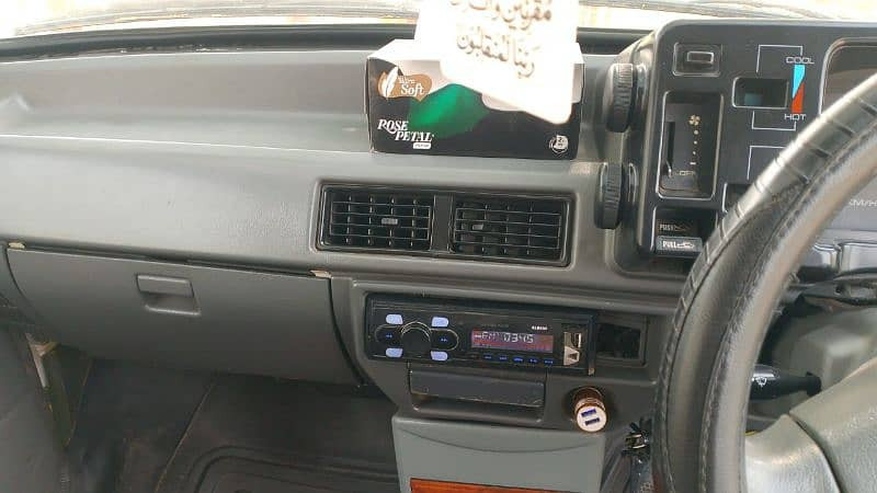 suzuki-mehran-vxr-2006-big-14