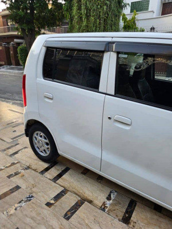 suzuki-wagon-r-ags-2022-model-big-5