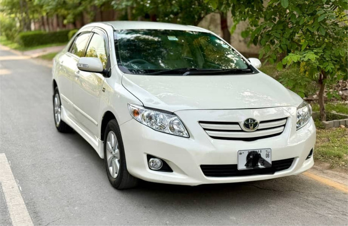 toyota-corolla-altis-18-manual-big-2