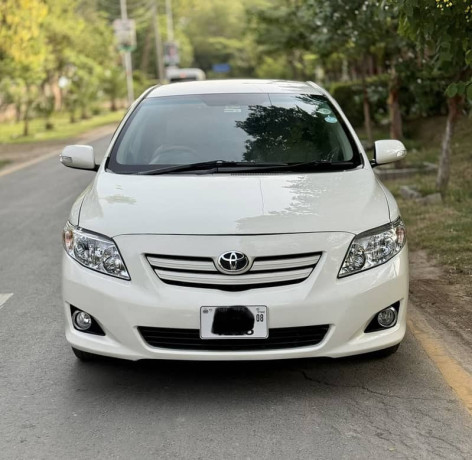toyota-corolla-altis-18-manual-big-1